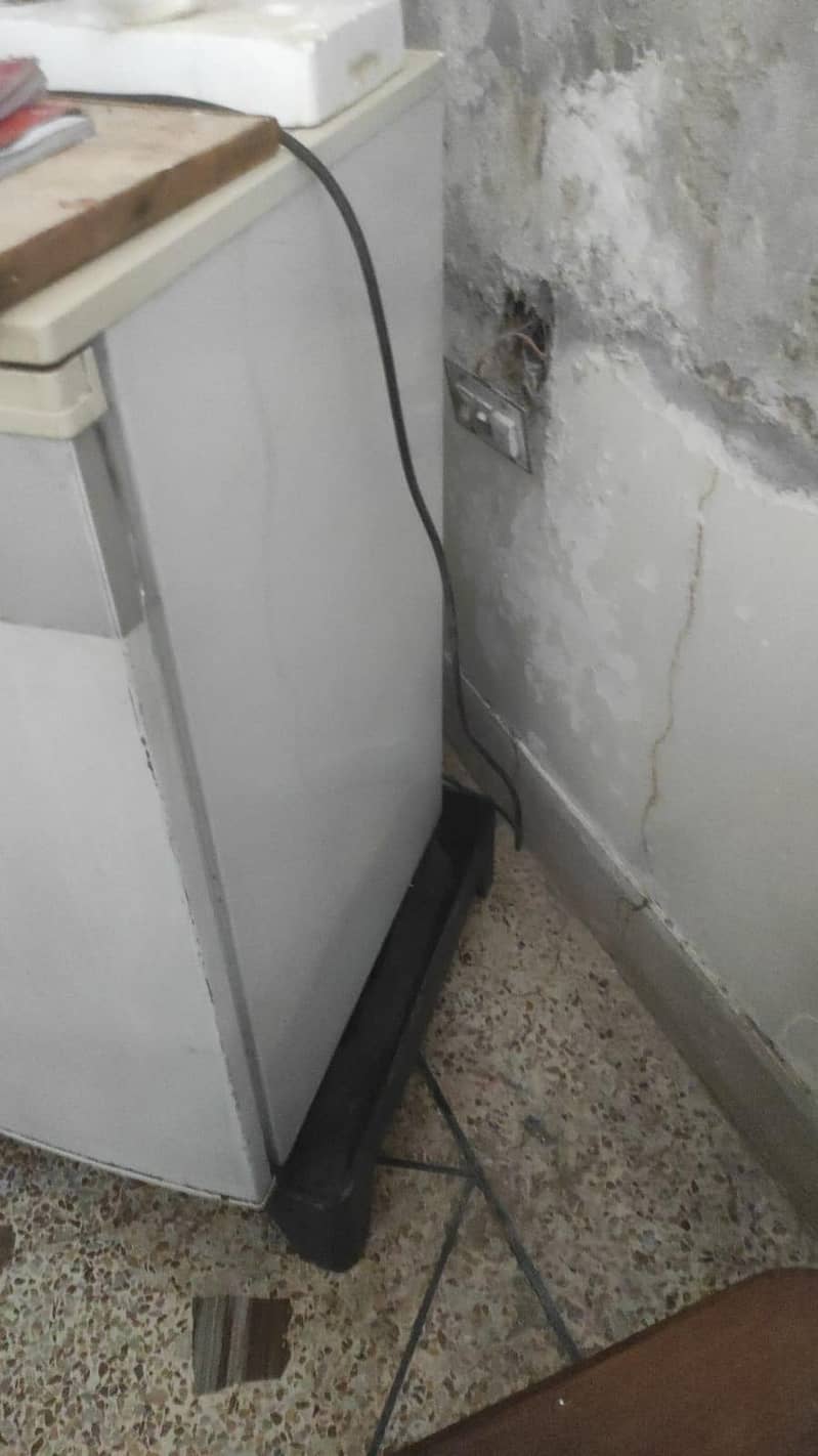 Room fridge 4