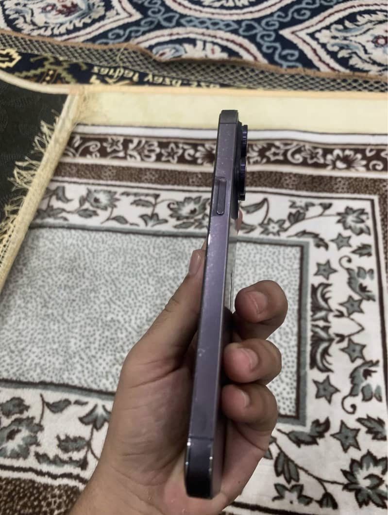 Apple iPhone 14 Pro Max 4