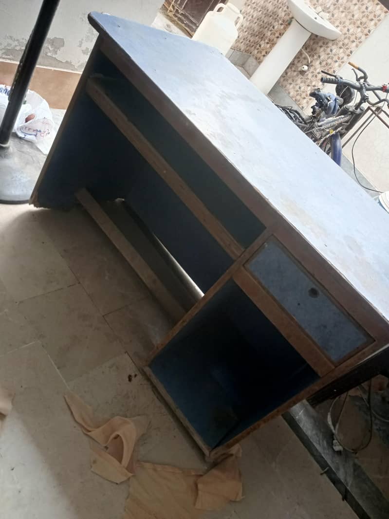 computer table 3