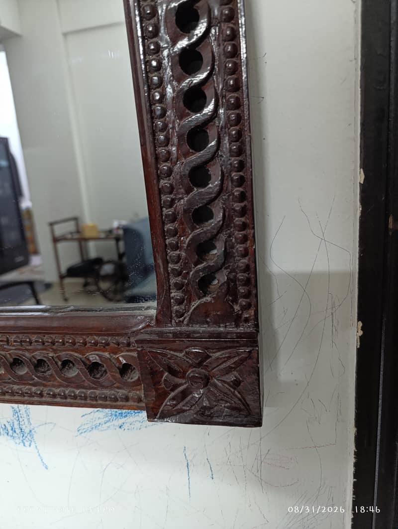 console with mirror 2