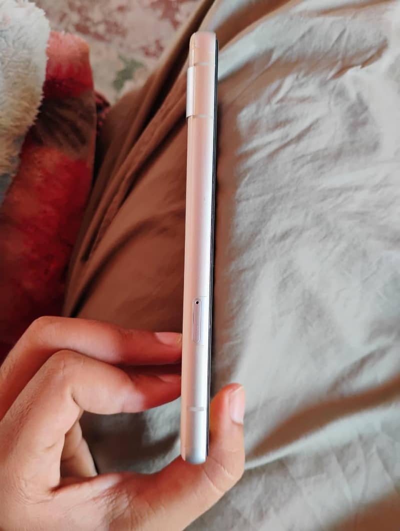 Google Pixel 7a 6