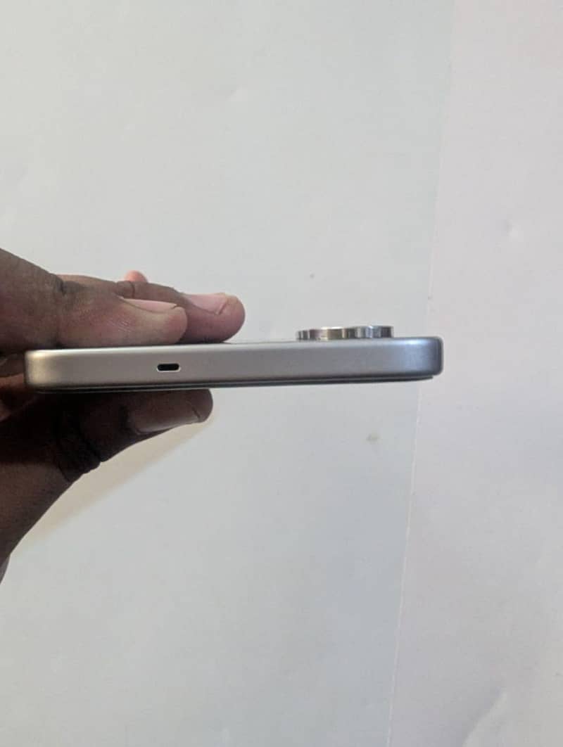 TECNO SPARK 40 PRO 4