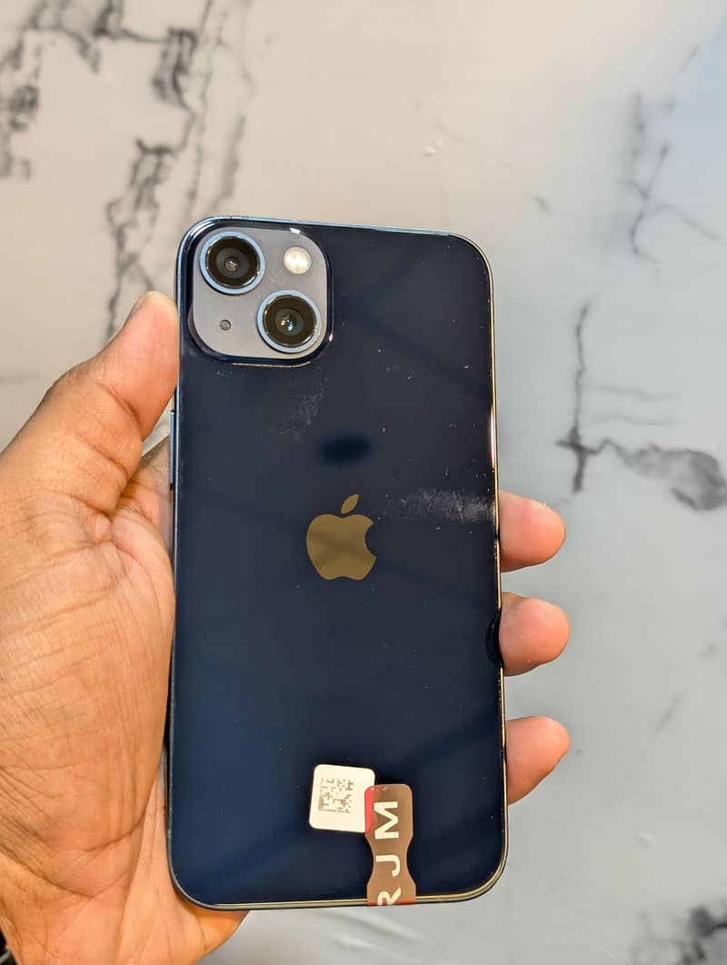 Apple iPhone 13 4