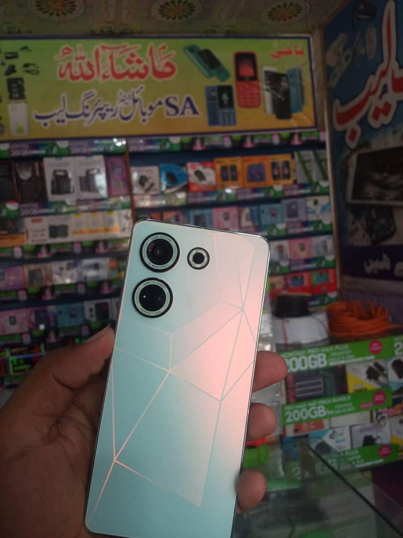 Tecno CAMON 20 2