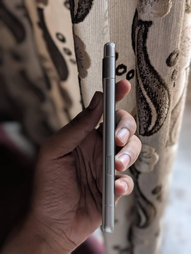 Google Pixel 7a 3