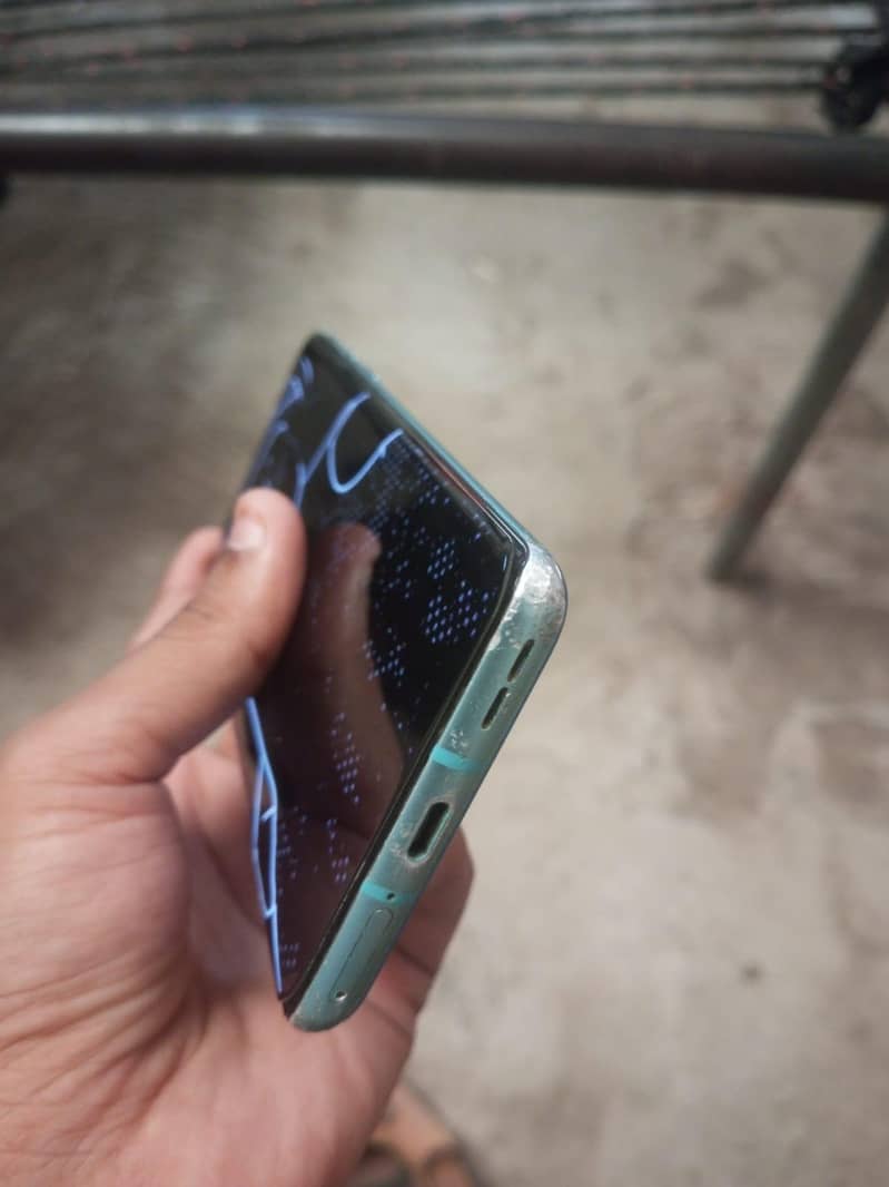 OnePlus 8 9