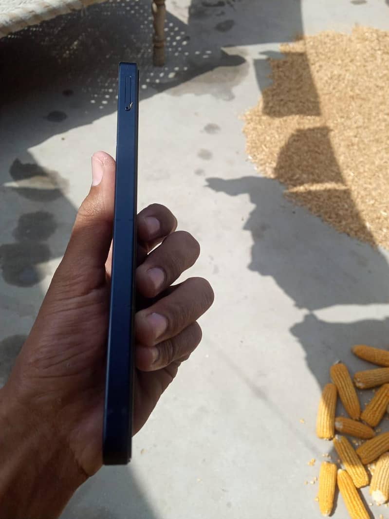 Samsung Mobile A06 4