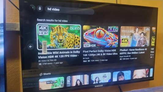 32 smart Led TV ips display