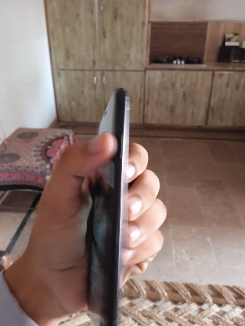 Apple iPhone XR 1