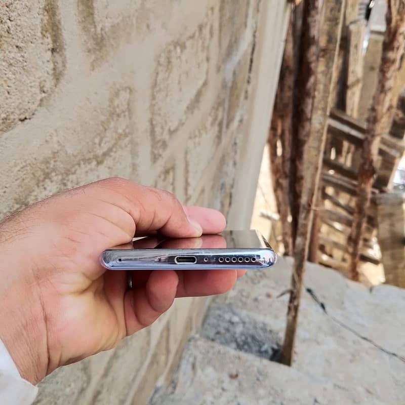 Xiaomi Redmi Note 14 Pro Plus 2