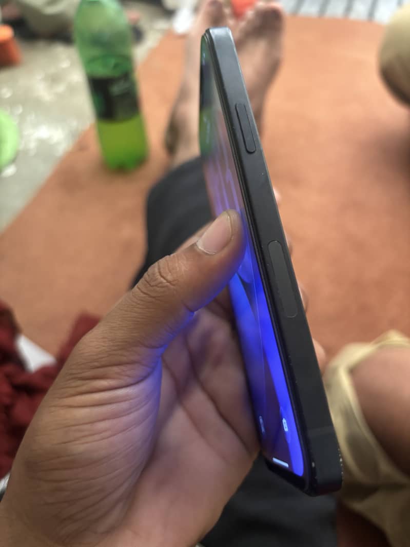 Apple iPhone 12 3