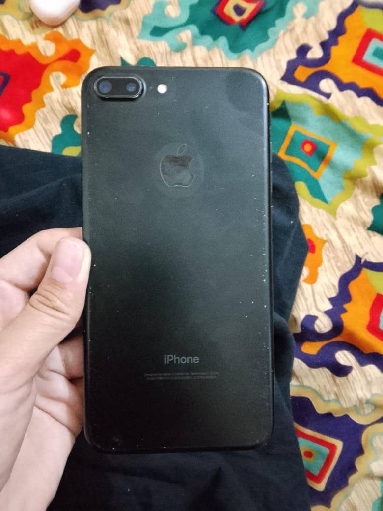 Apple iPhone 7 Plus 0