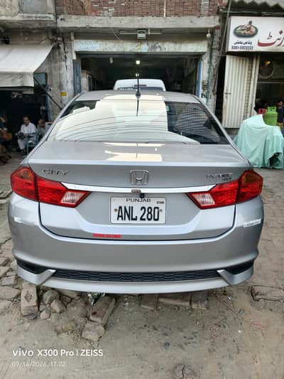 Honda City 1.2 CVT 2023 | 32,000 KM | Total Genuine | Lunar Silver |