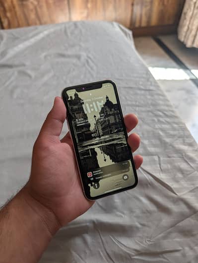 Apple iPhone XR