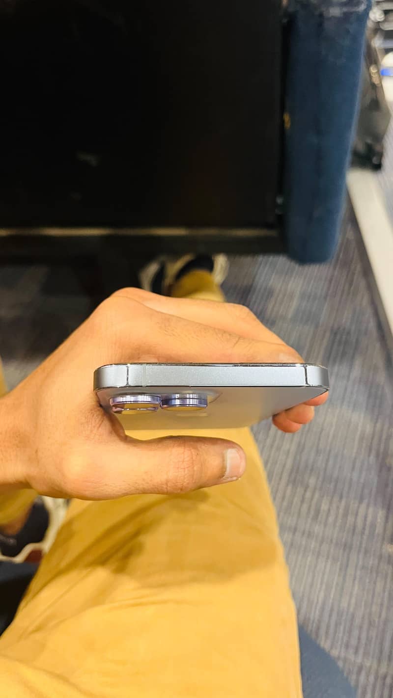 Apple iPhone 13 Pro Max 3