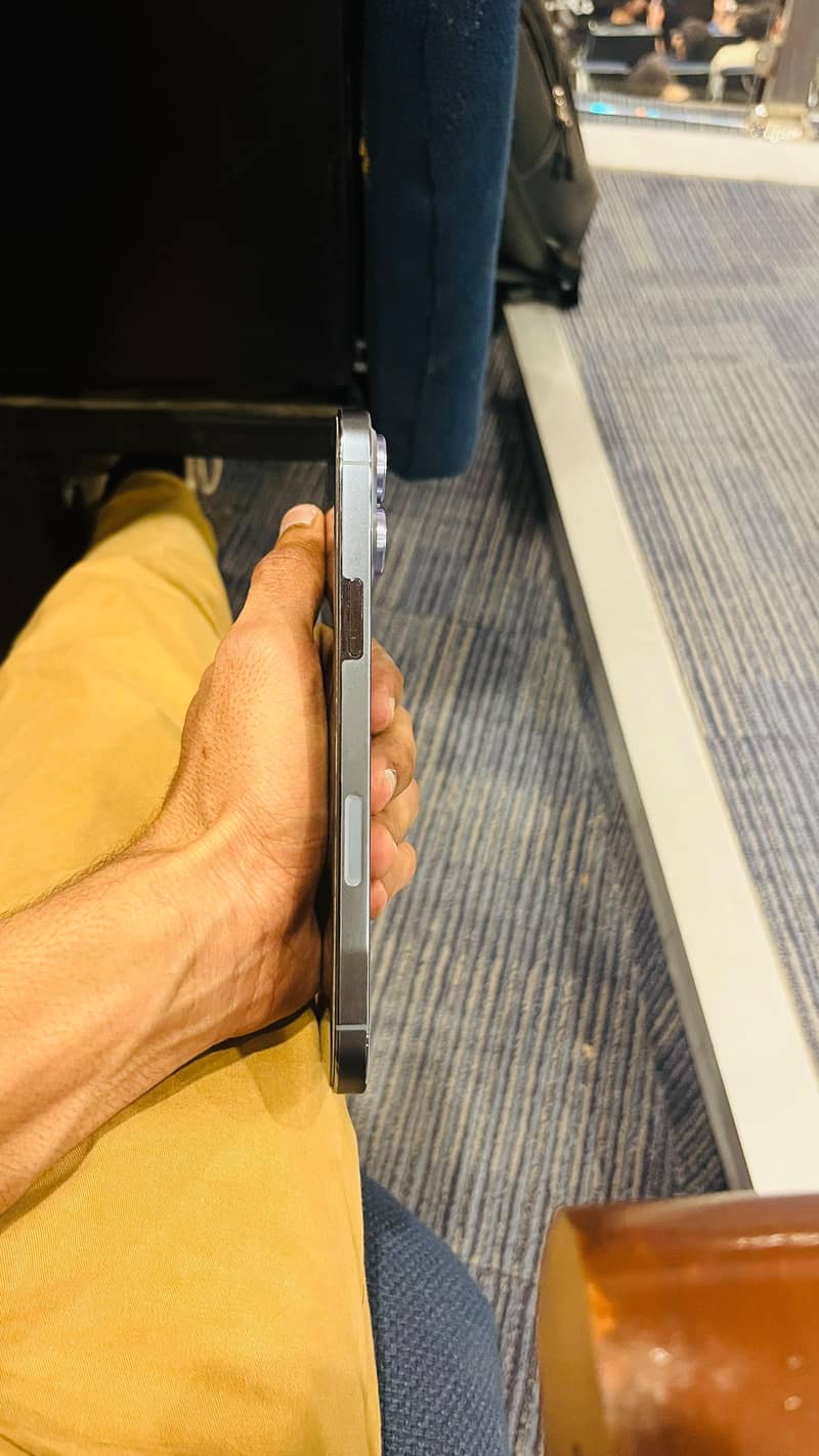 Apple iPhone 13 Pro Max 4