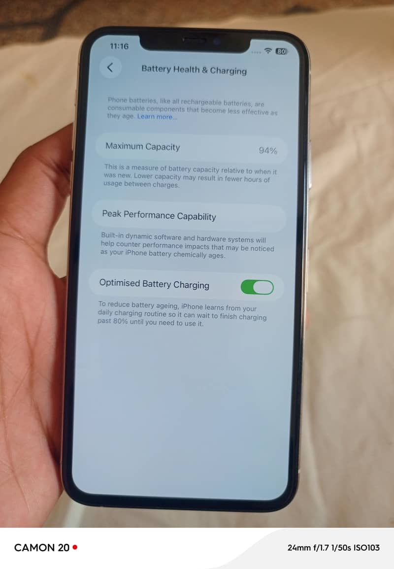 Apple iPhone 11 Pro Max 4