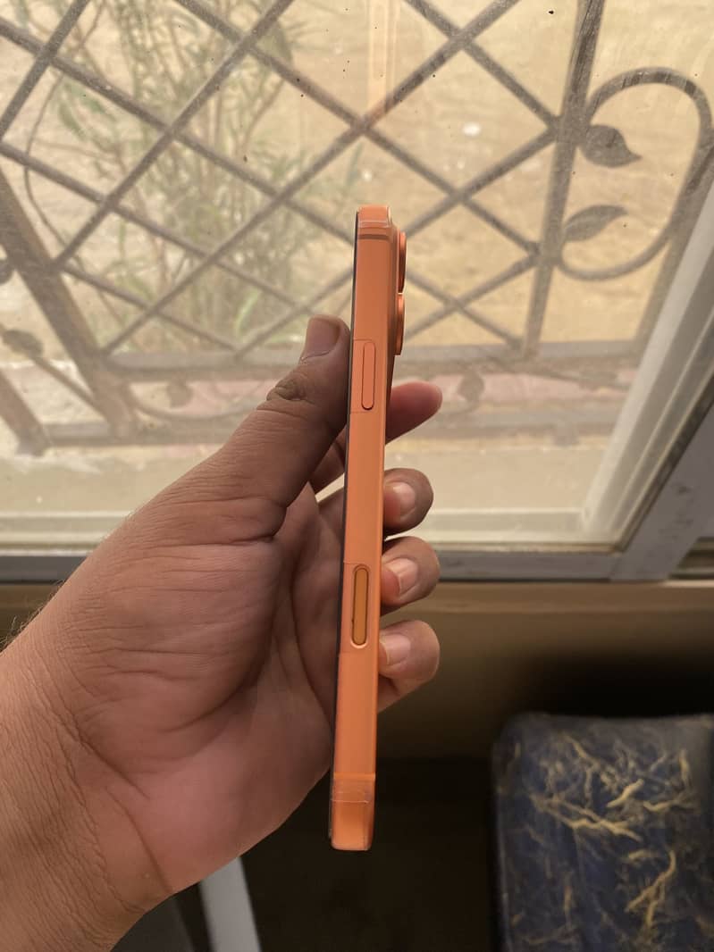 Apple iPhone 17 Pro Max 0