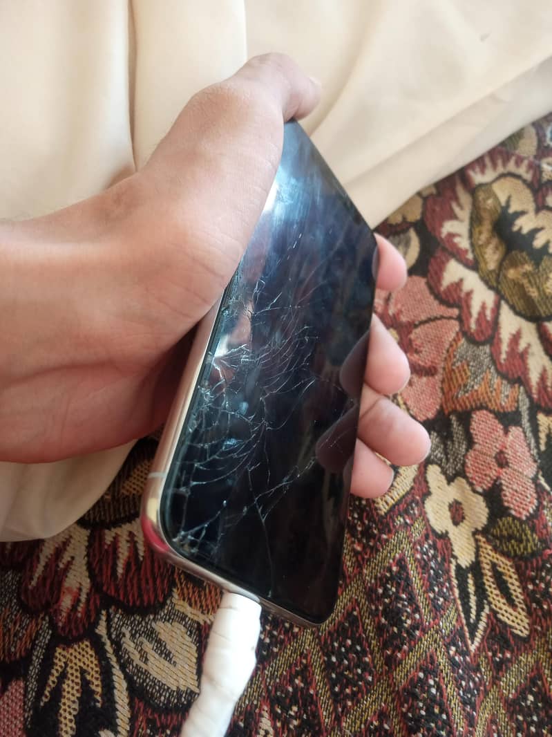 NEED IPHONE X PANEL ORIGNAL 0