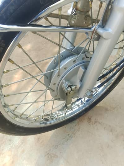 honda 125 gold edition