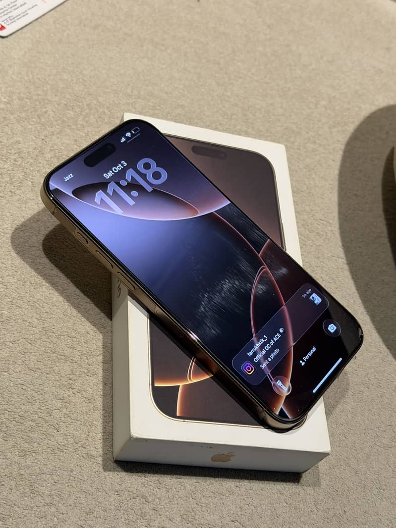 Apple iPhone 16 Pro Max 2