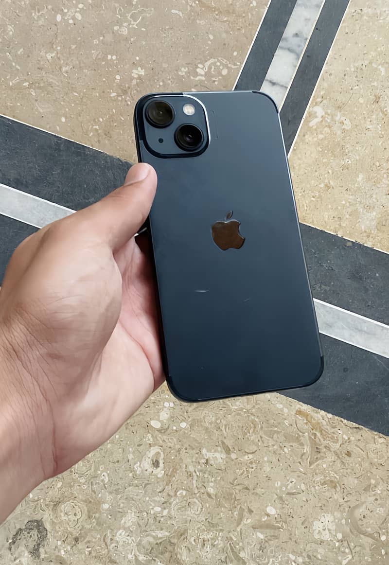 Apple iPhone 13 2