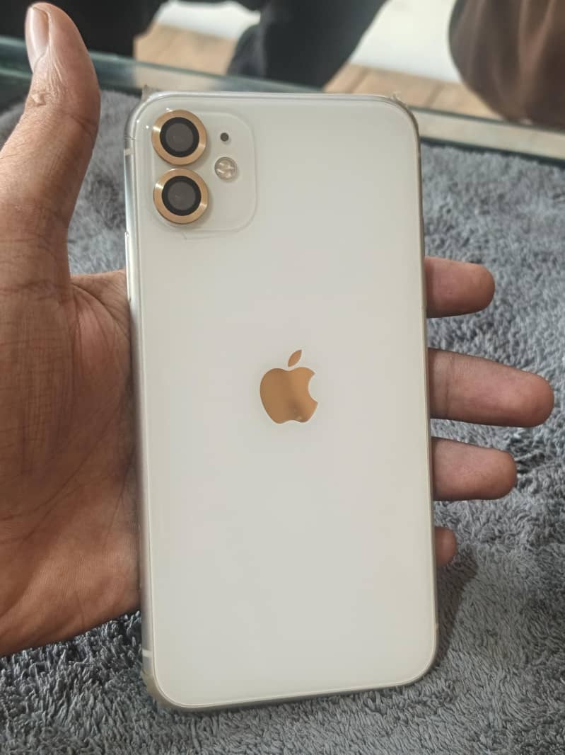Apple iPhone 11 0