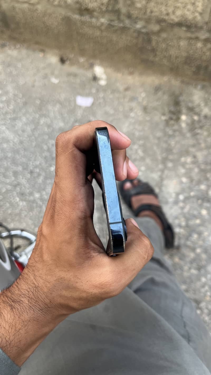 Apple iPhone 12 Pro Max (sim working) 1