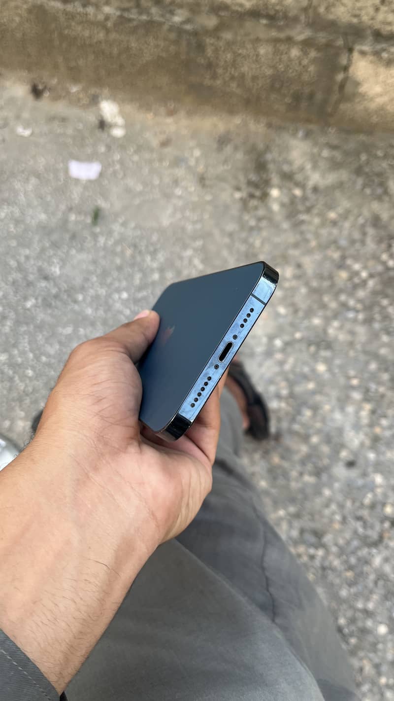 Apple iPhone 12 Pro Max (sim working) 2