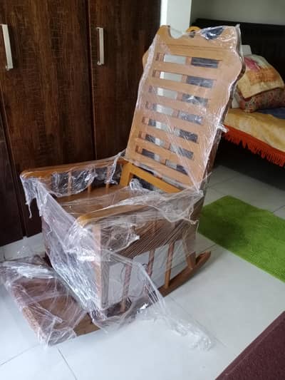 Rocking chair / Resting chair