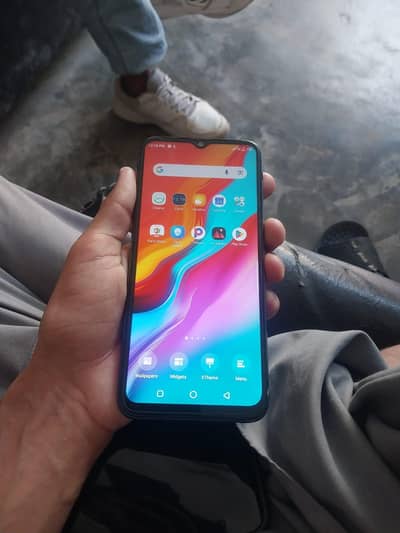 Infinix Hot 8