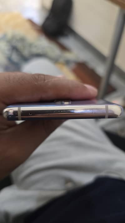 One Plus 8 Aura Glow Color 8/128 with Box and Original Charger