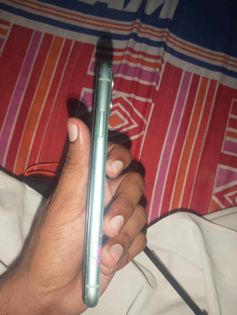 Apple iPhone 11 2