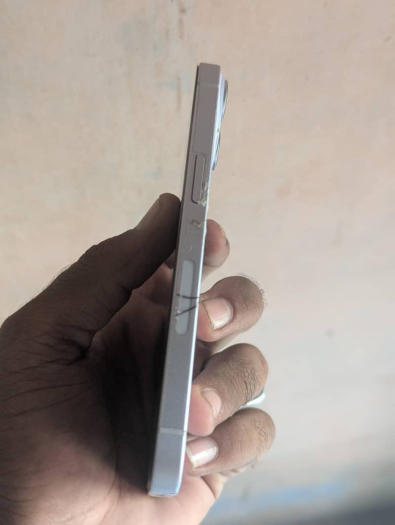 Apple iPhone 14 1