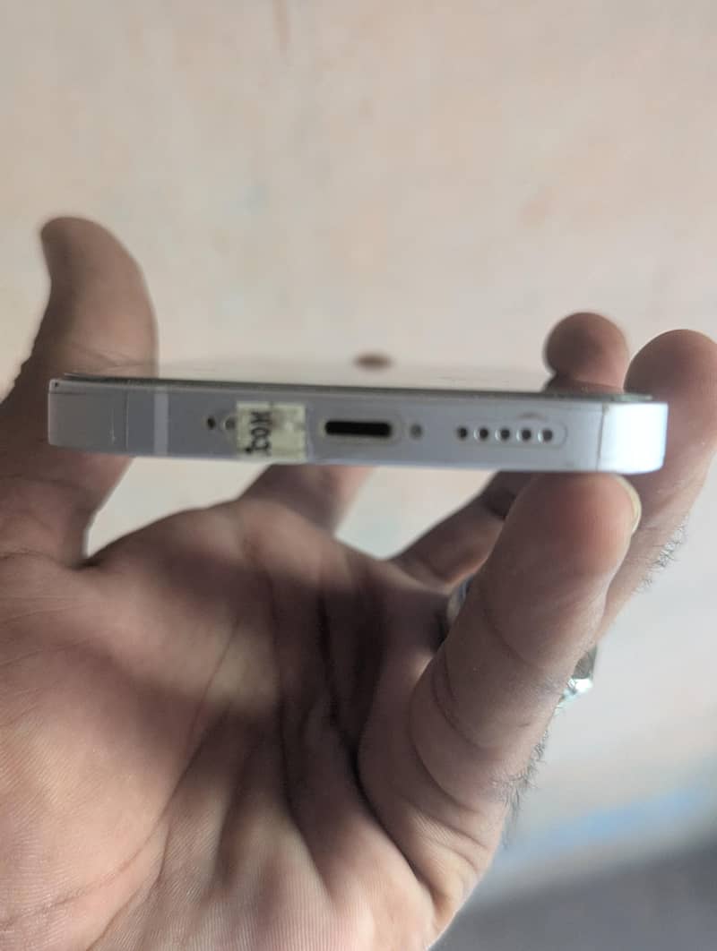Apple iPhone 14 2