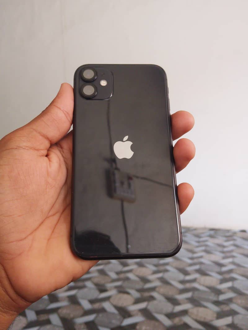 Apple iPhone 11 0