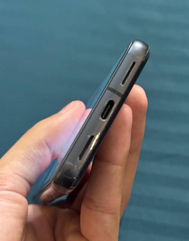 Google Pixel 8 3