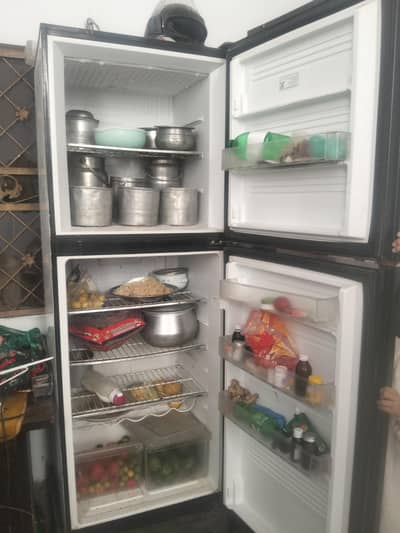 Pell refrigerator