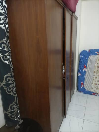 3 door almari (cupboard)