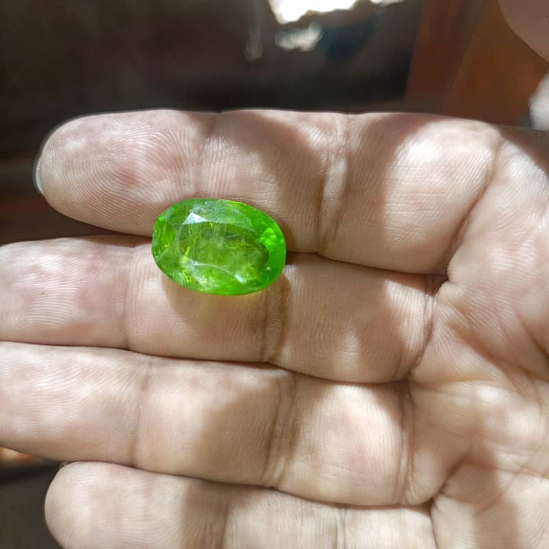 peridot stone 1