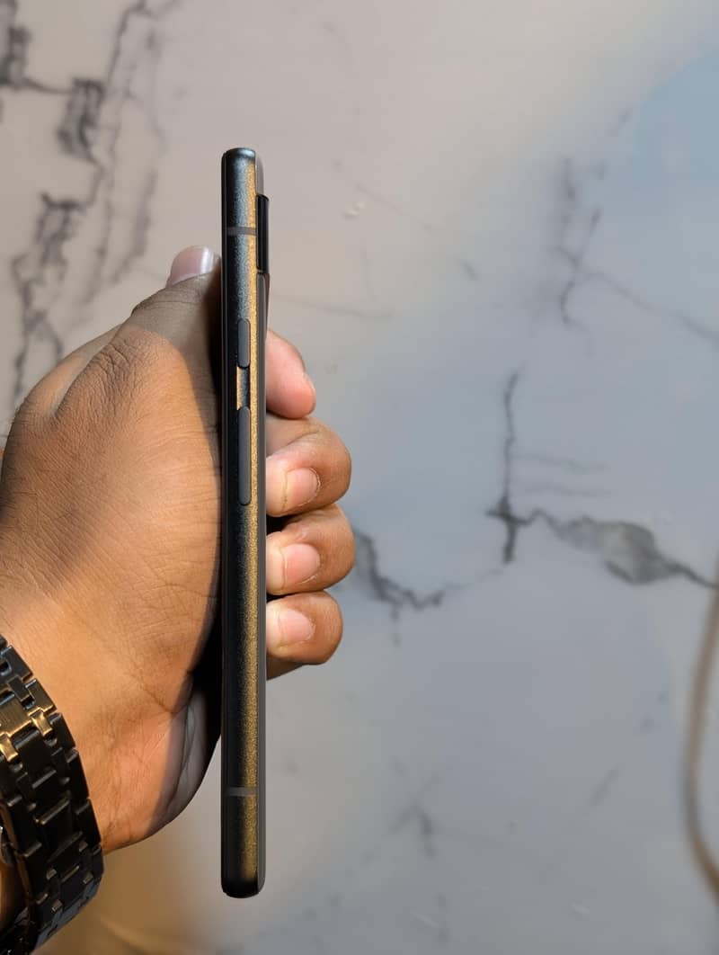 Google Pixel 6a 1