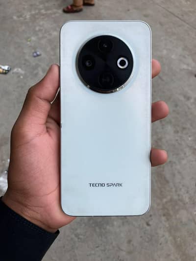 Tecno SPARK 30C