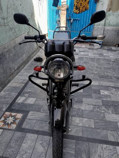 Yamaha ydx 2022 model like a new frish PC