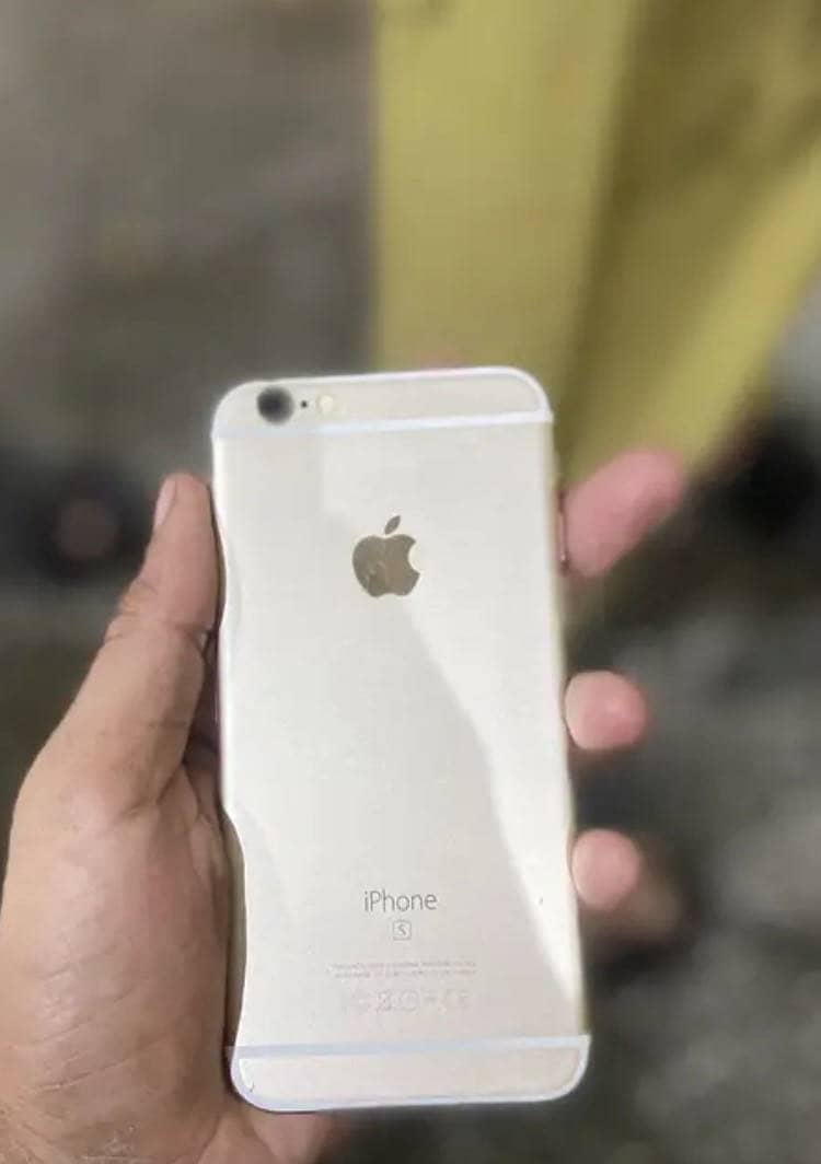Apple iPhone 6S 0