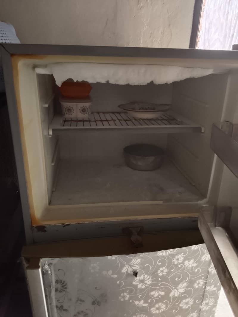 Dawlance Refrigerator 2