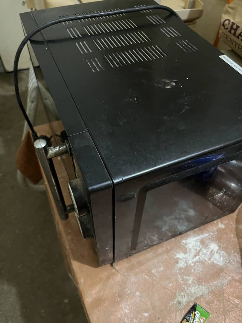 ORIENT MICROWAVE OVEN 1