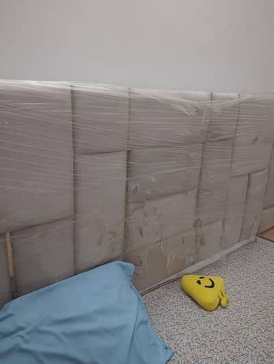 4 piece bed set urgent sale. . . .