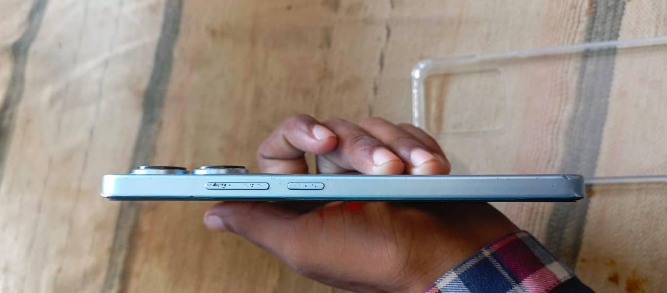 Xiaomi Redmi Note 13 1