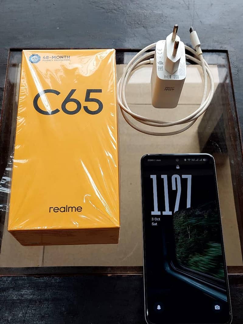 Realme C65 1