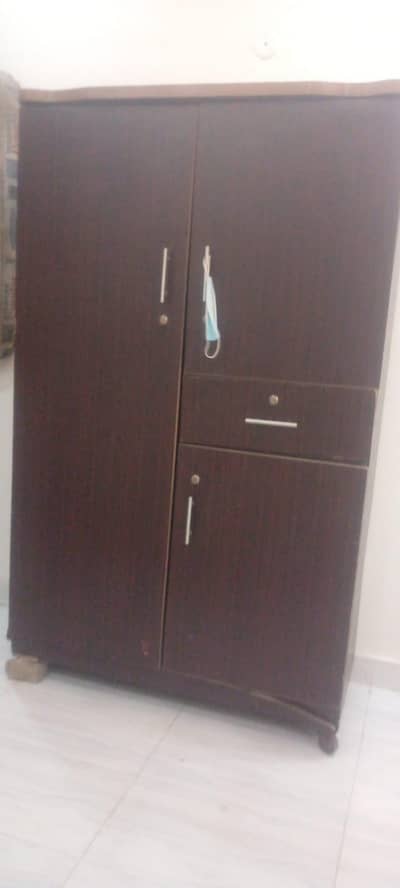 3 door and 1 drawer almari